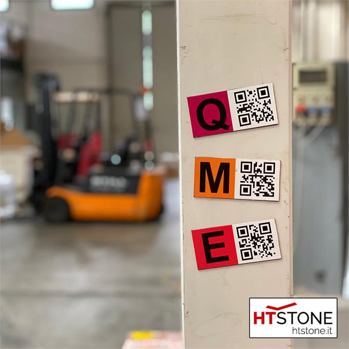 Etichette magnetiche in magazzino